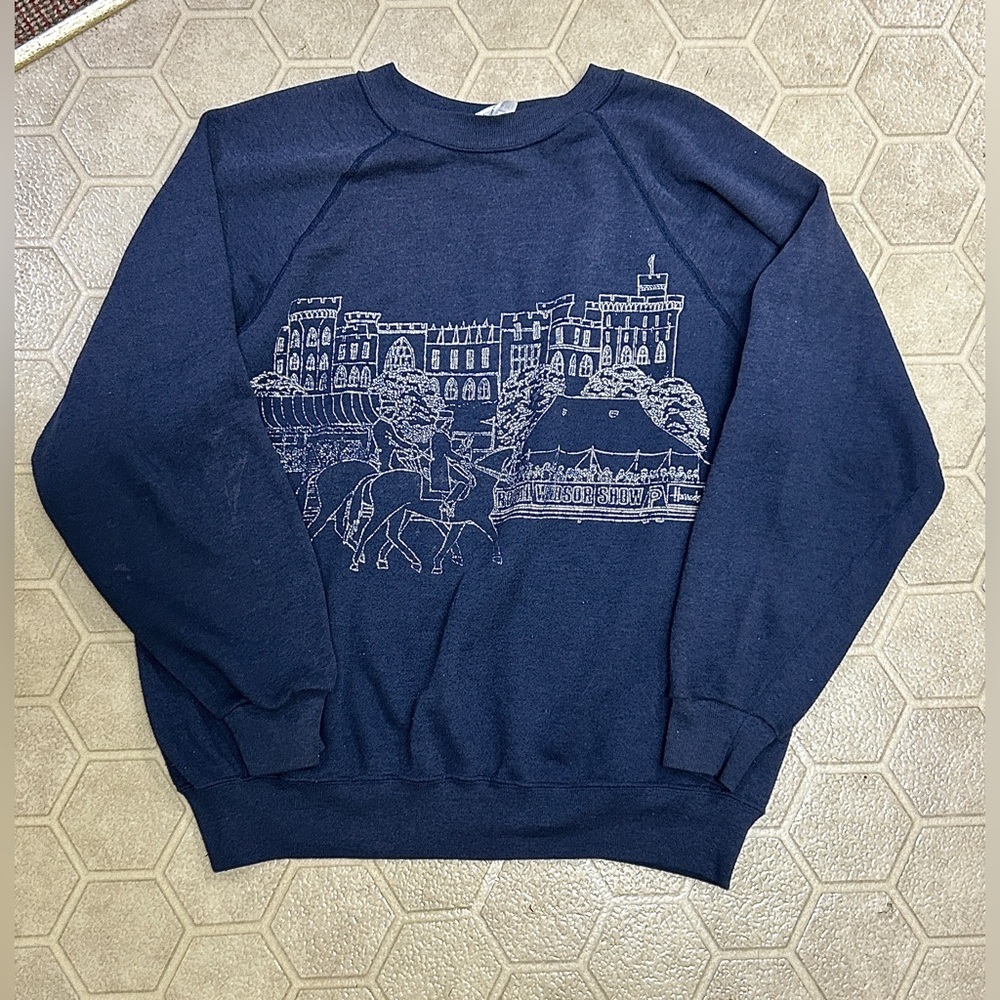 Unisex Medium Early 1980s Vtg Harrod’s Royal Windsor Show Illustrated Sweatshirt